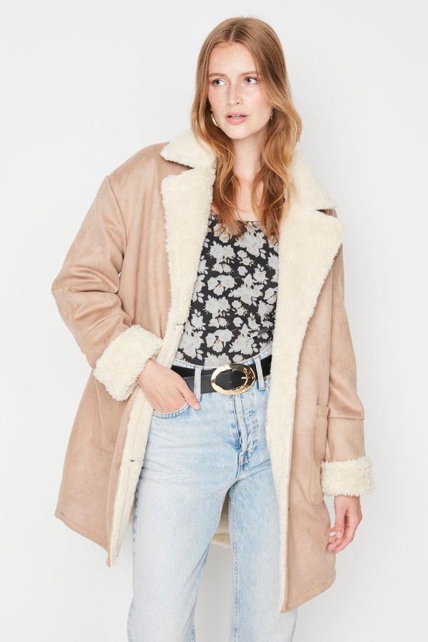 Trendyol Дамско палто Trendyol Plush