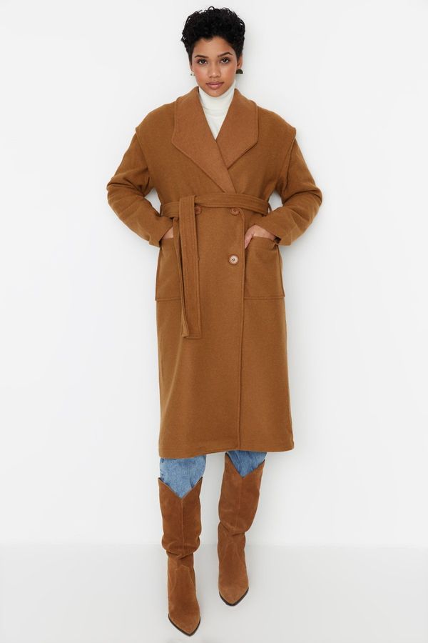 Trendyol Дамско палто. Trendyol Classic