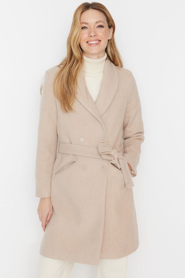 Trendyol Дамско палто. Trendyol Wool