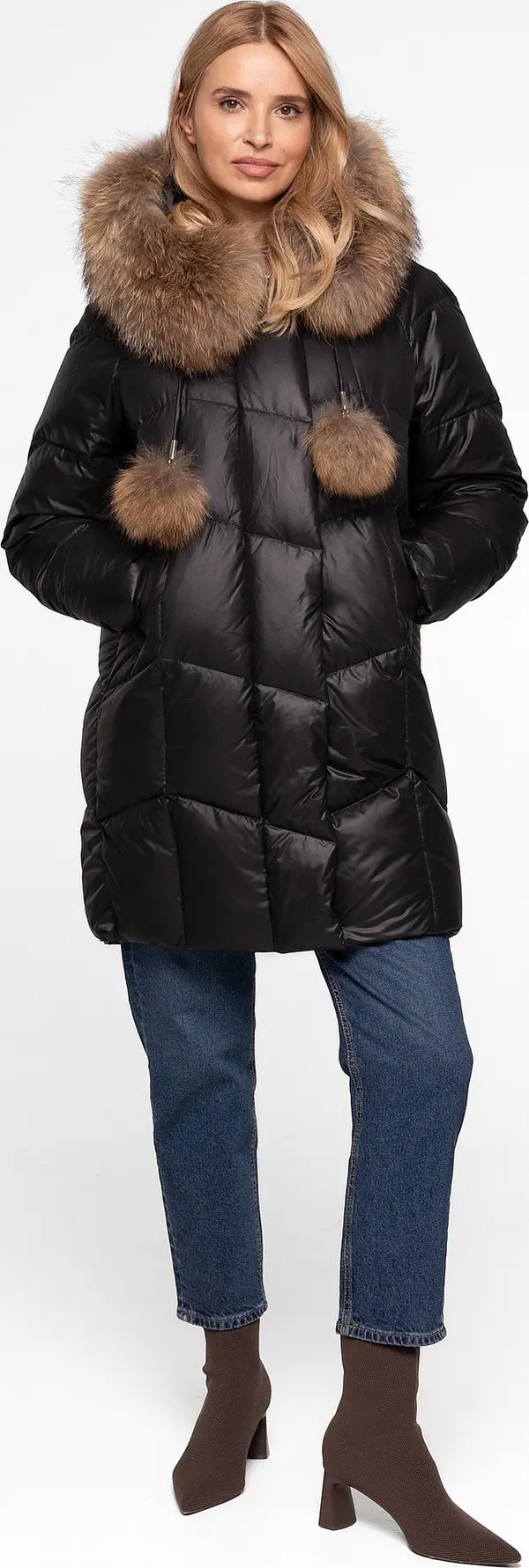 PERSO Дамско пухено яке PERSO с козина и помпони