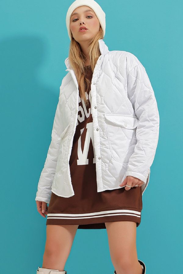 Trend Alaçatı Stili Дамско яке Trend Alaçatı Stili Beige