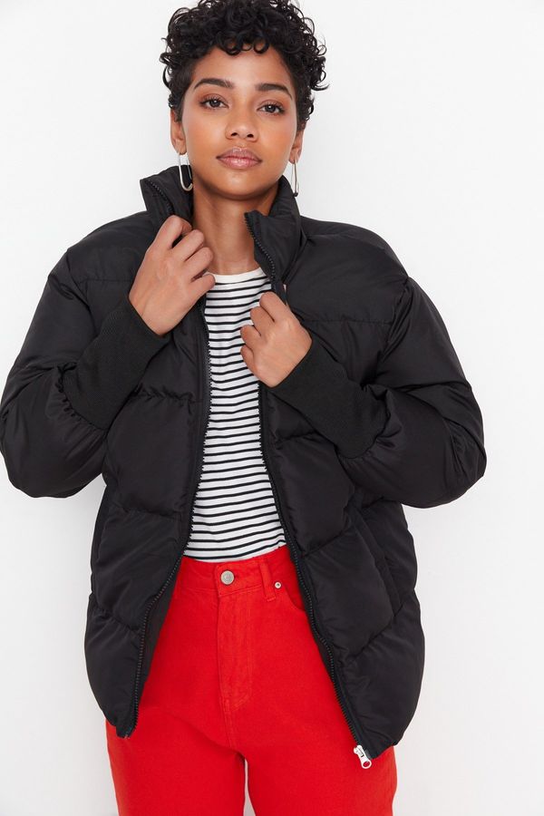 Trendyol Дамско яке  Trendyol Winter