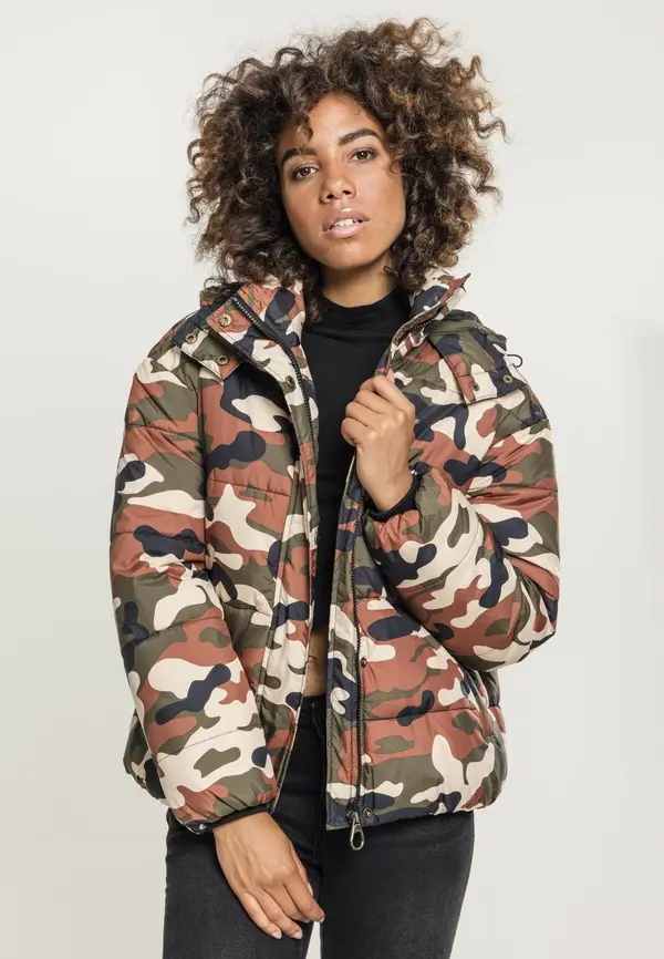 Urban Classics Дамско яке. Urban Classics Camo