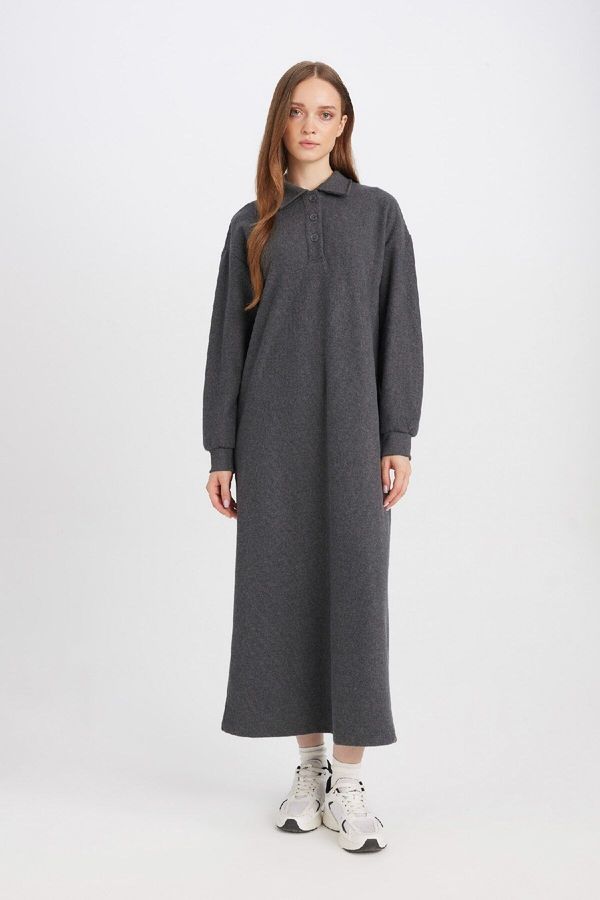 DEFACTO DEFACTO Buttoned Polo Collar Basic Plain Long Sleeve Thessaloniki Fabric Maxi Knit Dress