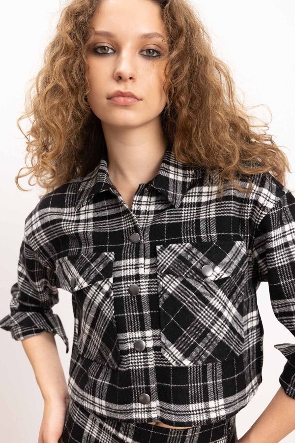 DEFACTO DEFACTO Coool Oversize Wide Fit Crop Pocket Thick Flannel Long Sleeve Jacket Shirt