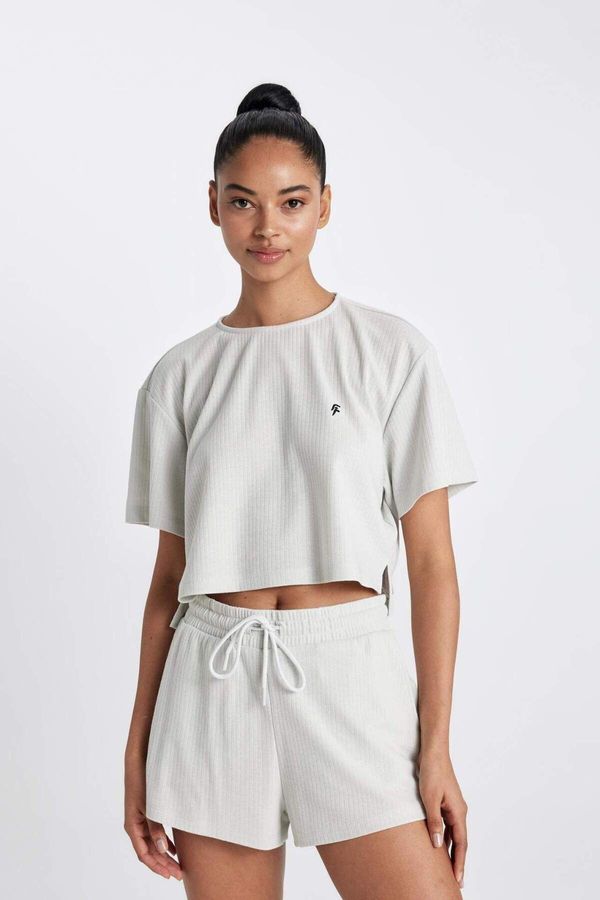 DEFACTO DEFACTO Fit Crop Crew Neck Sports Ribbed Short Sleeve T-Shirt