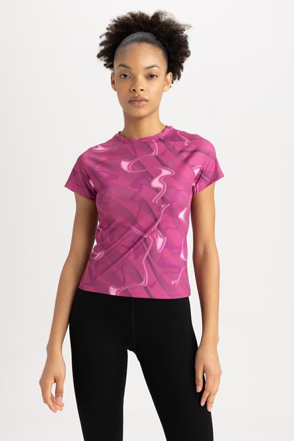 DEFACTO DEFACTO Fit Slim Fit Collar Printed Athlete Short Sleeve T-Shirt