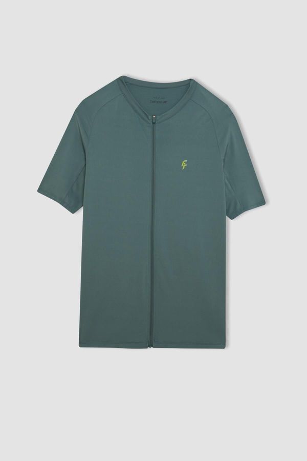 DEFACTO DEFACTO Fit Slim Fit Stand Collar Heavy Fabric Short Sleeve T-Shirt