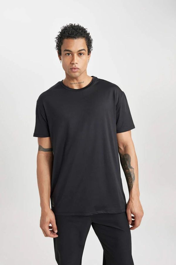 DEFACTO DEFACTO Fit Standard Fit Crew Neck Short Sleeve T-Shirt