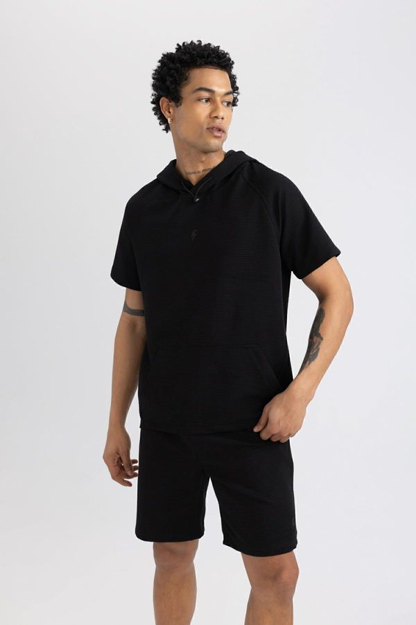 DEFACTO DEFACTO Fit Standard Fit Hooded Short Sleeve T-Shirt