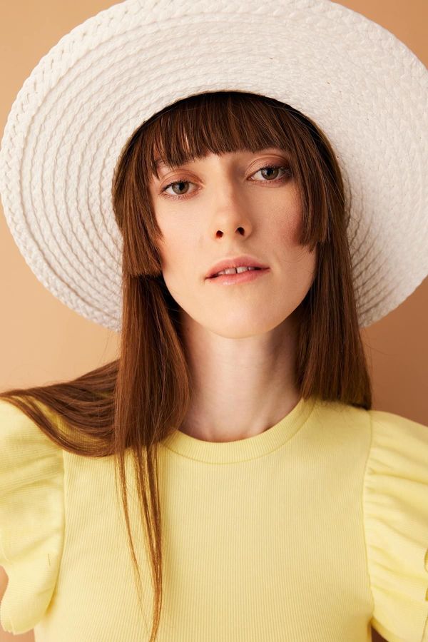 DEFACTO DEFACTO Regular Fit Crew Neck Ribbed Camisole Short Sleeve T-Shirt