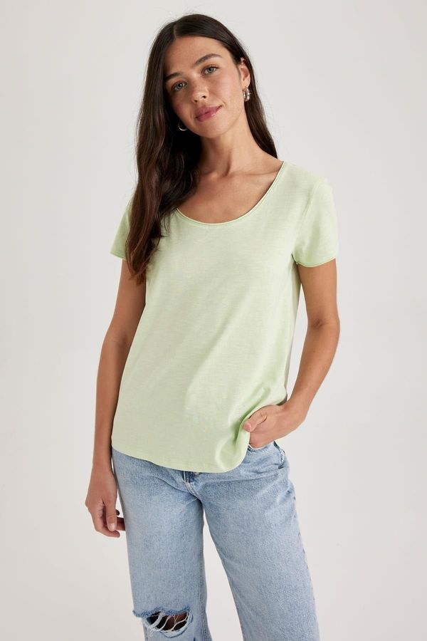 DEFACTO DEFACTO Regular Fit Crew Neck Short Sleeve 100% Cotton T-Shirt