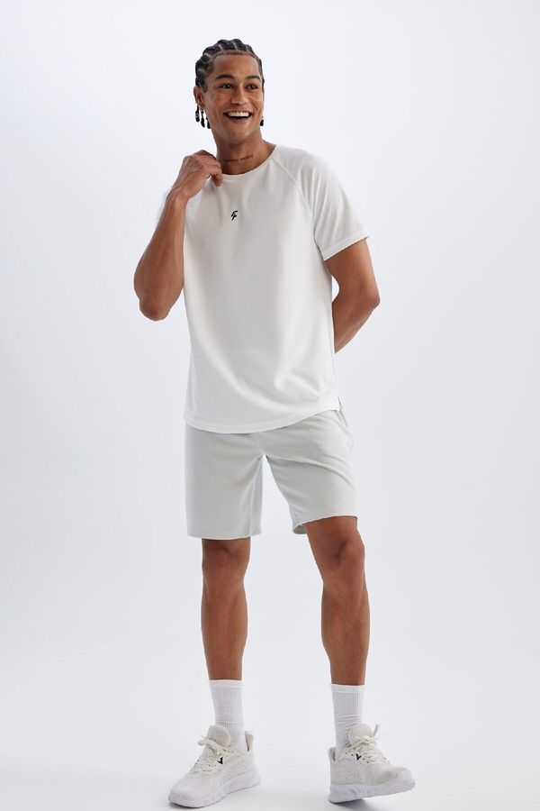 DEFACTO DeFactoFit Slim Fit Sportsman Standard Leg Shorts