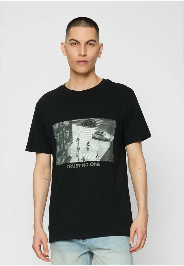 Mister Tee Don't trust nobody Tee black