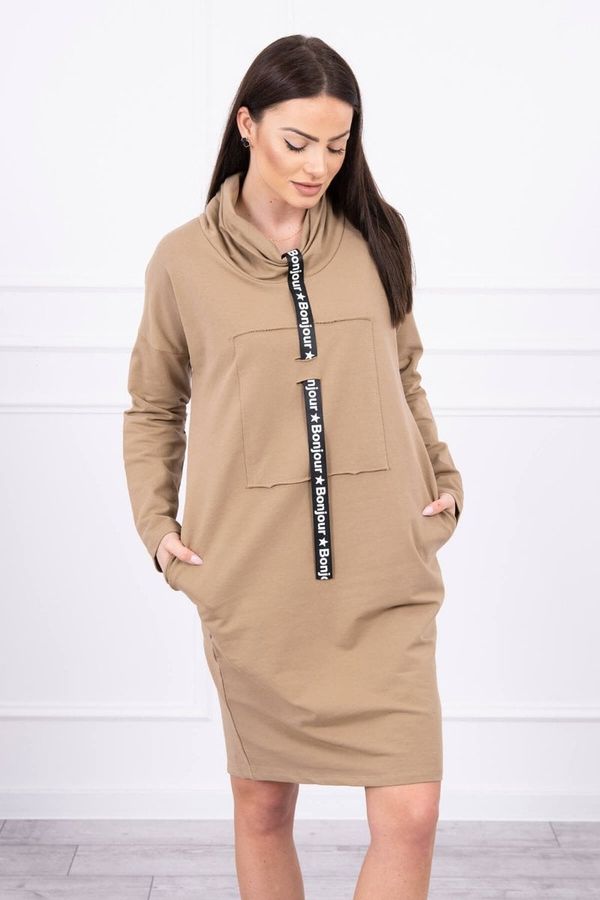marka niezdefiniowana Dress with camel tie