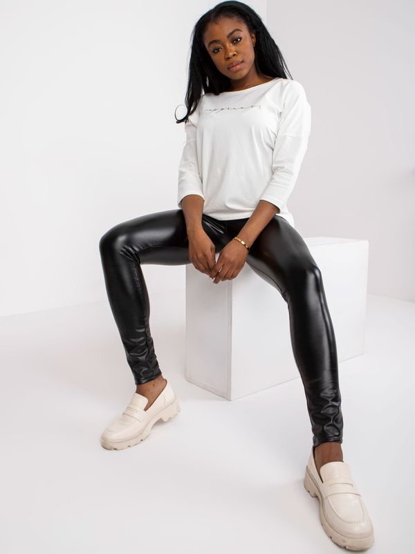 Fashionhunters Ecru Casual Blouse with 3/4 Sleeves Samanta