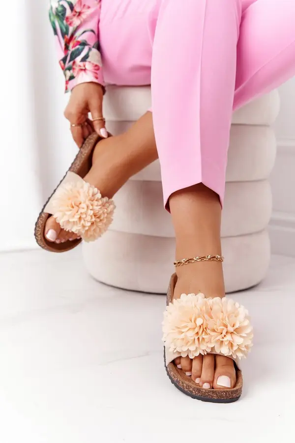 EVENTO EVENTO Чехли на коркова подметка бежово Flowerbomb