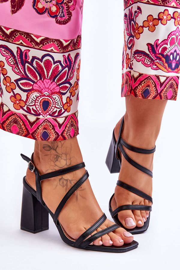 FB2 FB2 Кожени сандали на ток Черни Florentina