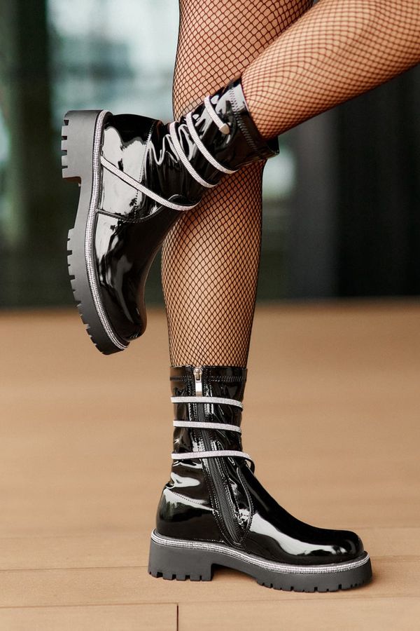 FB3 FB3 Лакирани Ботуши С Декорация Черни Kikizelle