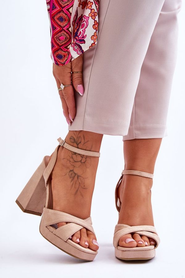 FD1 FD1 Велурени сандали с квадратен ток, бежови Мощни