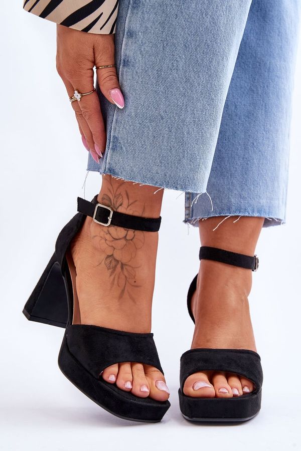 FE1 FE1 Класически велурени сандали на платформа Черни стилни