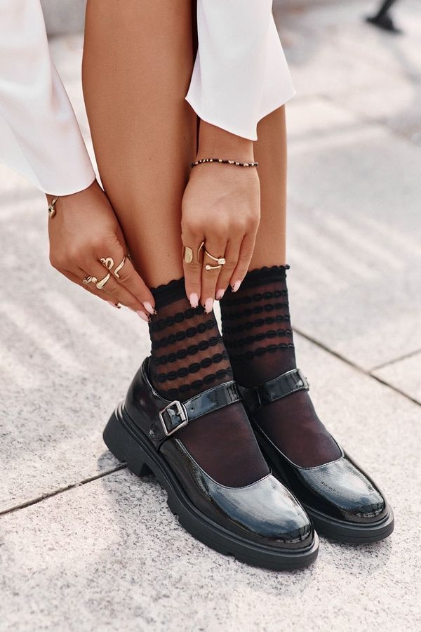 FI1 FI1 Лачени дамски обувки с каишка черни Vinceza 62179