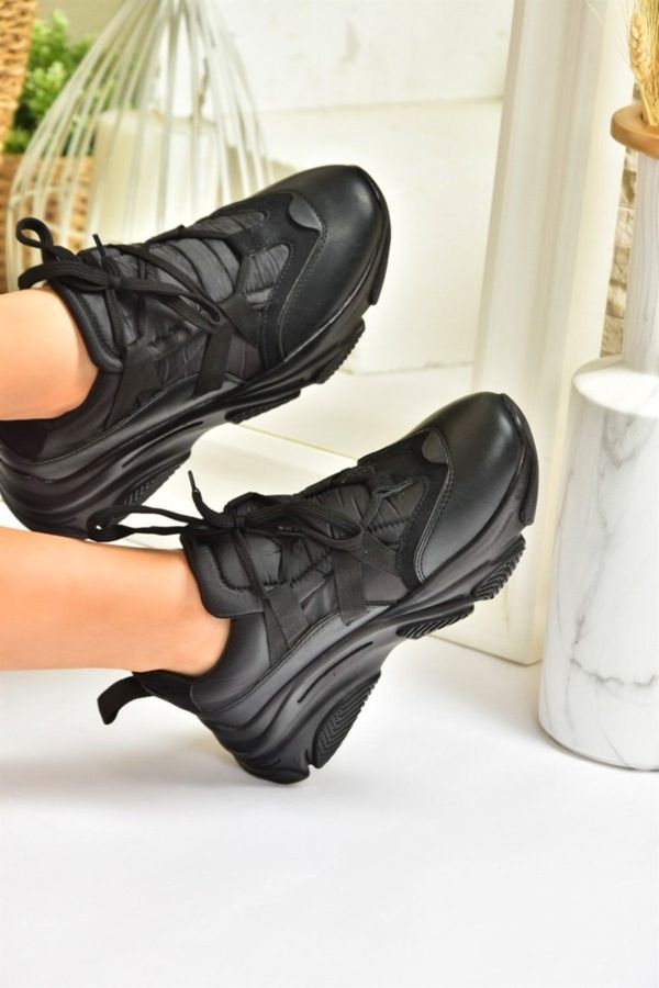 Fox Shoes Fox Shoes Women's Black Thick-soled Sneakers.