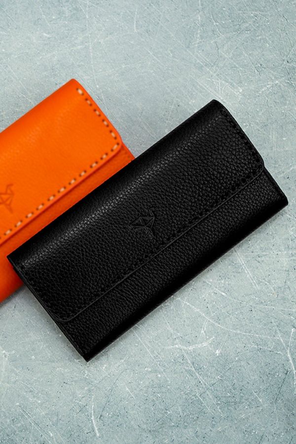 Garbalia Garbalia Paris Genuine Leather Saddlery Stitched Women's Portfolio Wallet with Phone Compartment.
