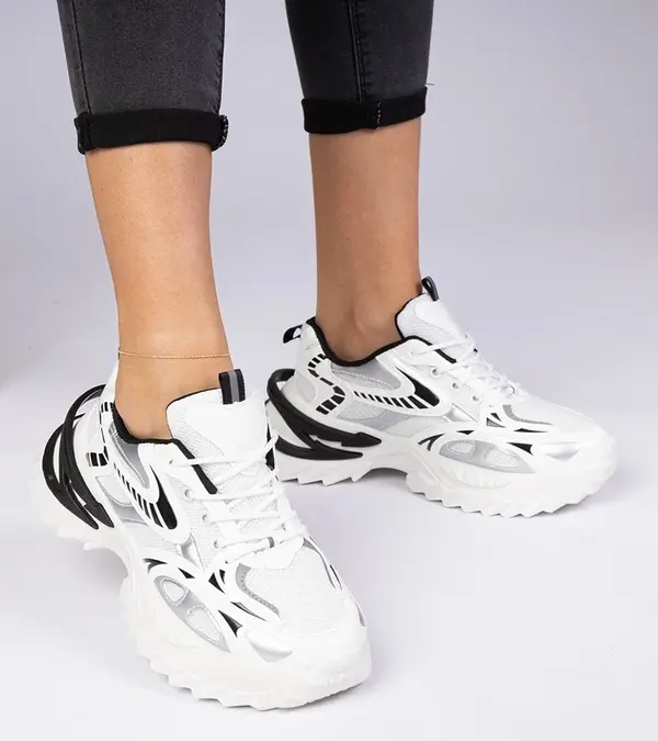 Gemre Gemre White sports sneakers on a chunky sole Lirata