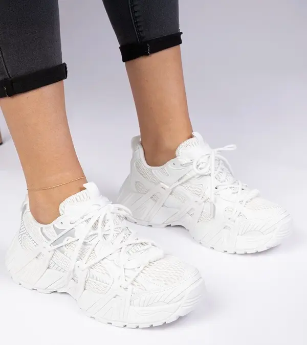 Gemre Gemre White stylish sneakers on a chunky sole Lukaro