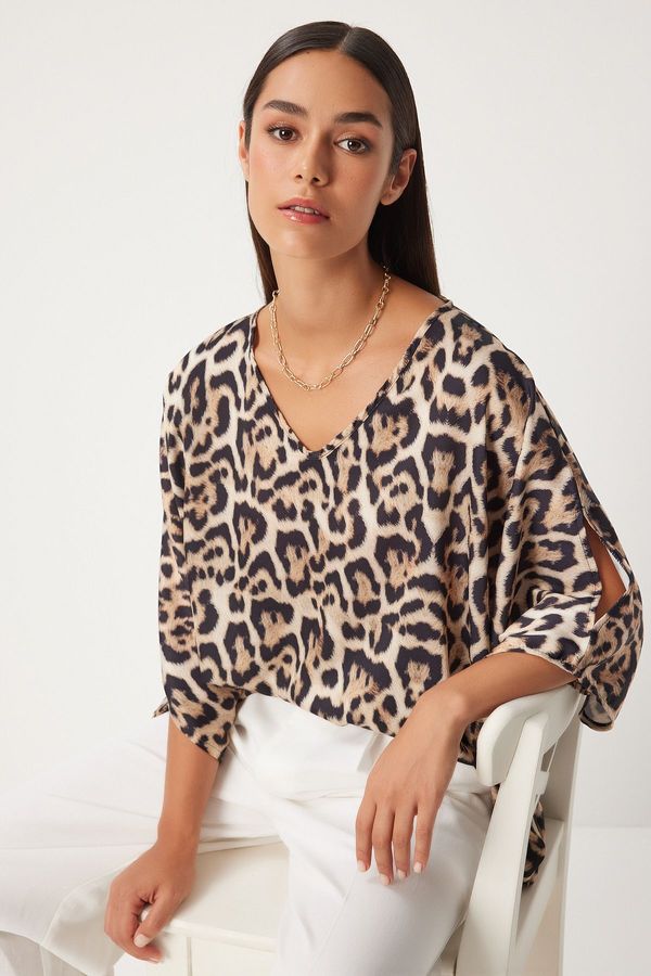 Happiness İstanbul Happiness İstanbul Women's Black Beige Leopard Patterned Satin Blouse