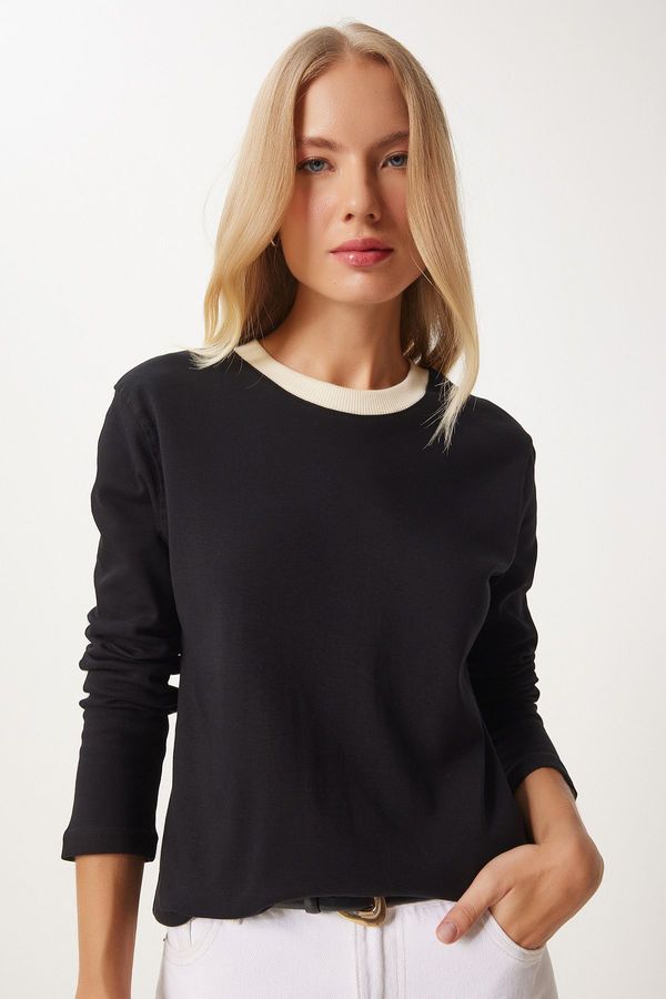 Happiness İstanbul Happiness İstanbul Women's Black Contrast Color Collar Cotton Knitted Basic Blouse