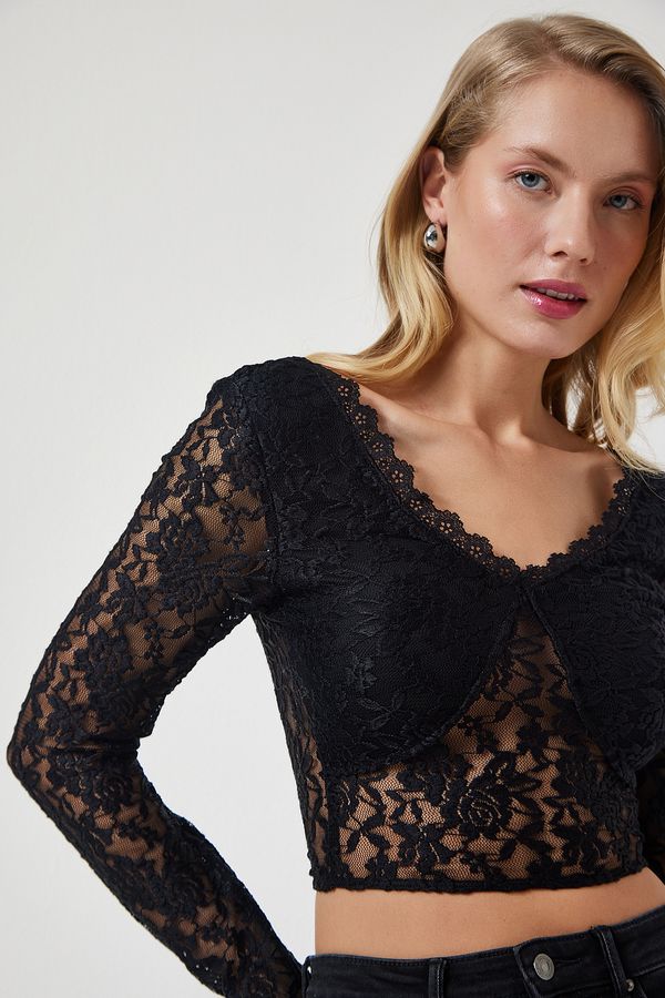 Happiness İstanbul Happiness İstanbul Women's Black Lace Elegant Knitted Crop Blouse
