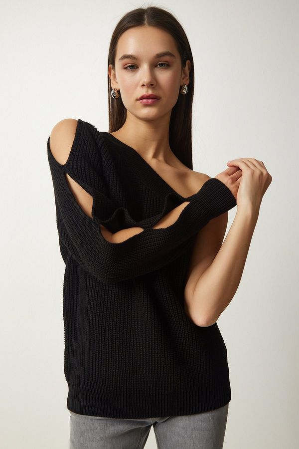 Happiness İstanbul Happiness İstanbul Women's Black Window Detailed Single Sleeve Knitwear Sweater