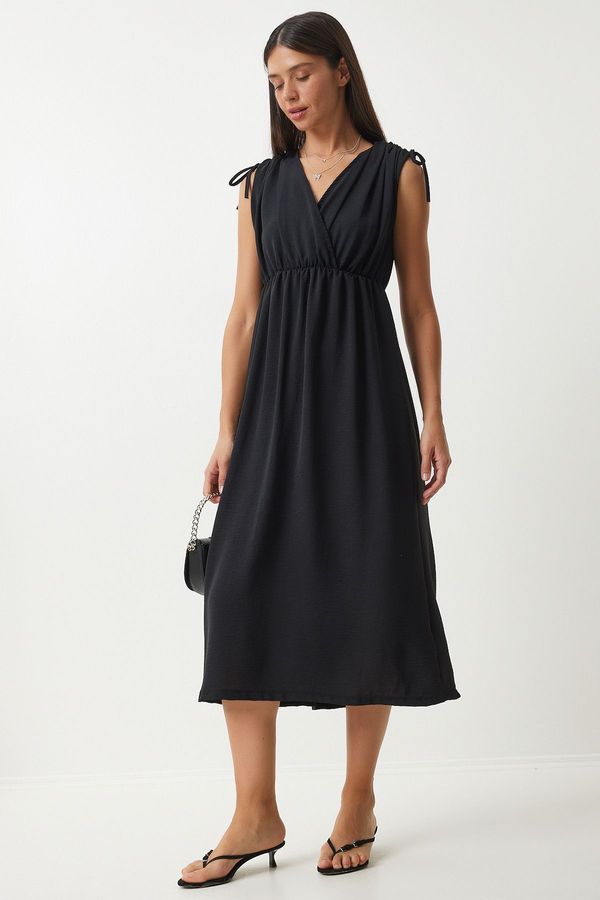 Happiness İstanbul Happiness İstanbul Women's Black Wrap Collar Gathered Knitted Dress