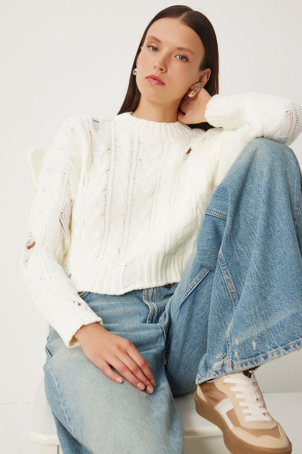Happiness İstanbul Happiness İstanbul Women's Bone Ripped Detail Knitted Sweater