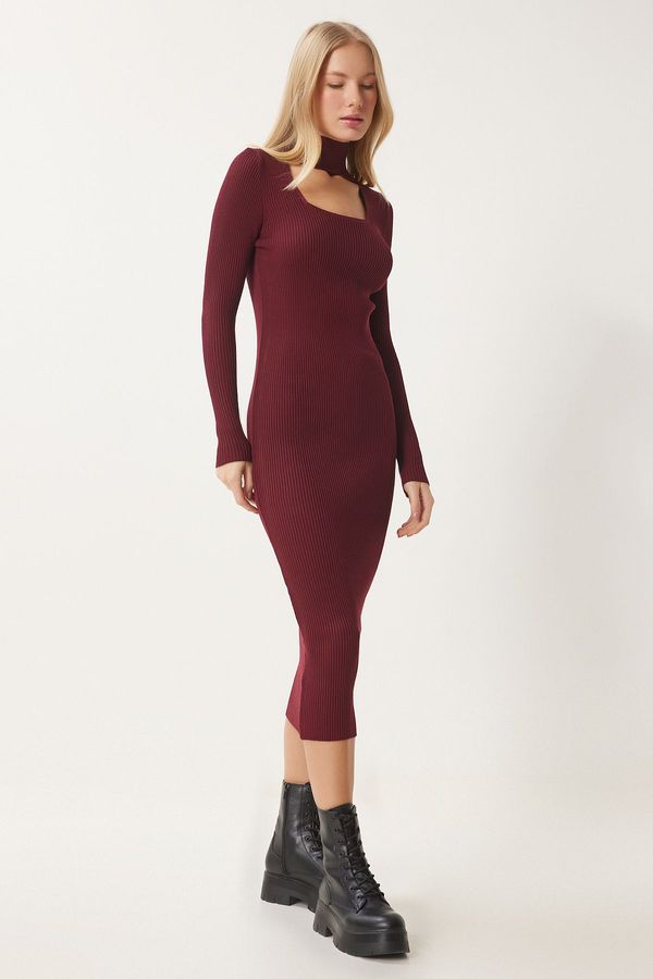 Happiness İstanbul Happiness İstanbul Women's Burgundy Cut Out Detailed Stand Collar Ribbed Knit Dress