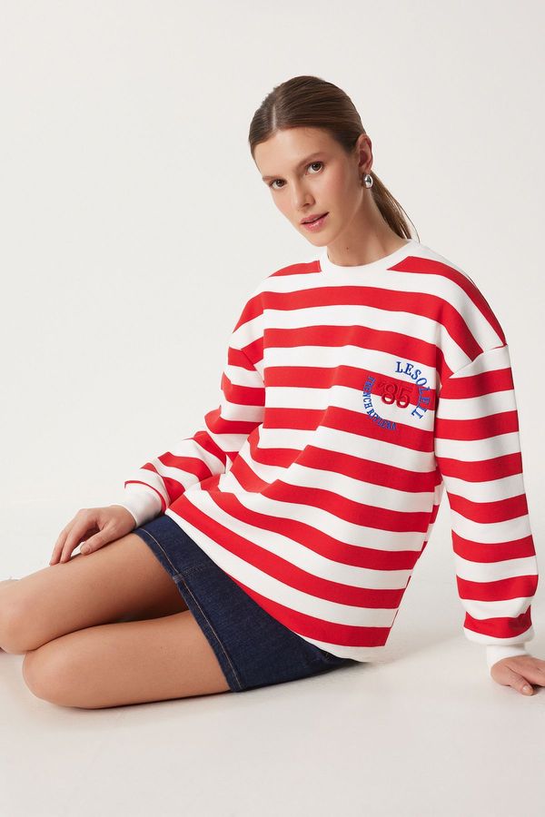 Happiness İstanbul Happiness İstanbul Women's Ecru Red Embroidered Raised Knitted Sweatshirt