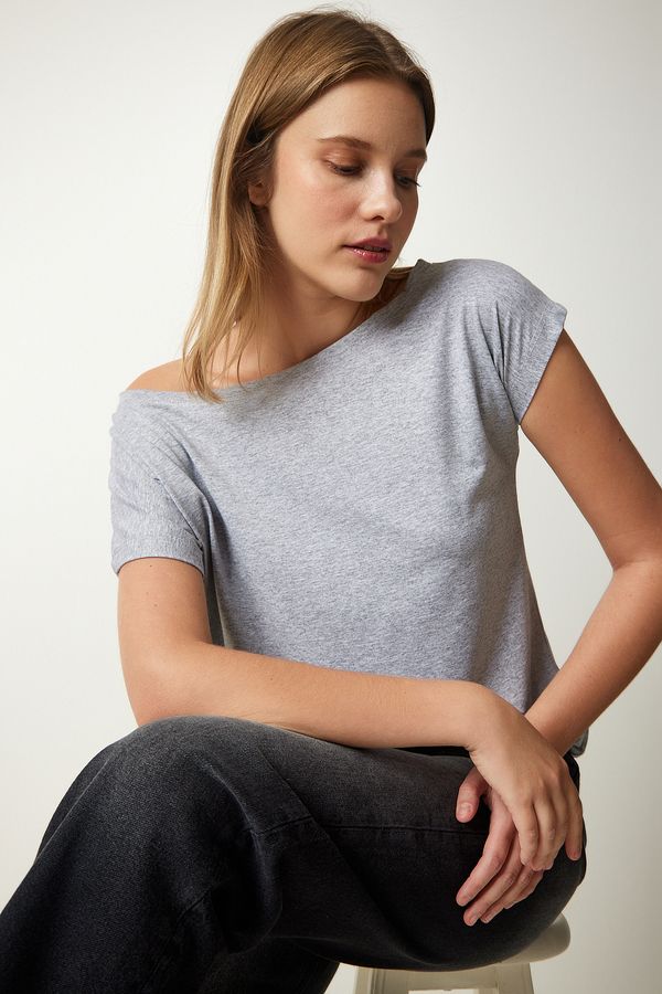Happiness İstanbul Happiness İstanbul Women's Gray Boat Neck Basic Blouse