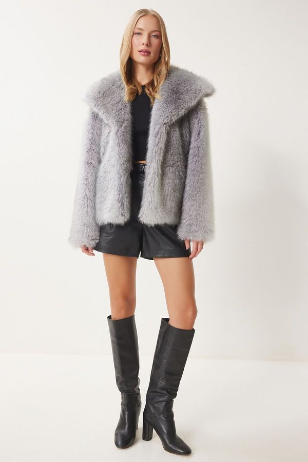 Happiness İstanbul Happiness İstanbul Women's Gray Wide Collar Faux Fur Jacket
