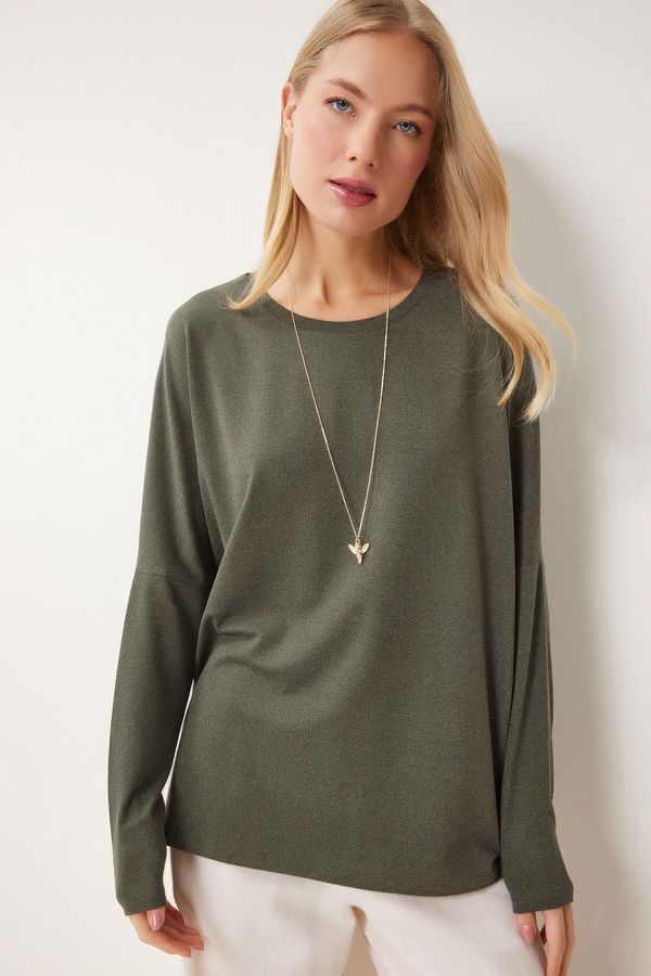 Happiness İstanbul Happiness İstanbul Women's Khaki Crew Neck Bat Sleeve Knitted Blouse