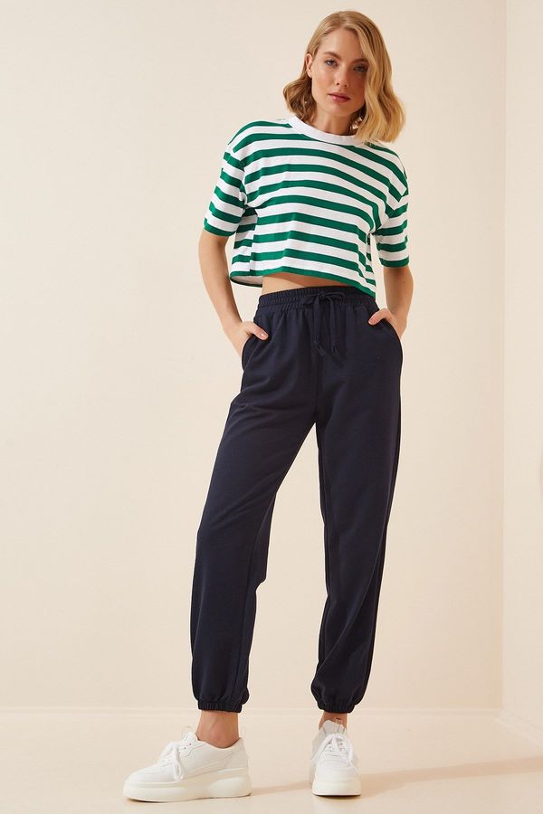 Happiness İstanbul Happiness İstanbul Women's Navy Blue Sweatpants with Pockets