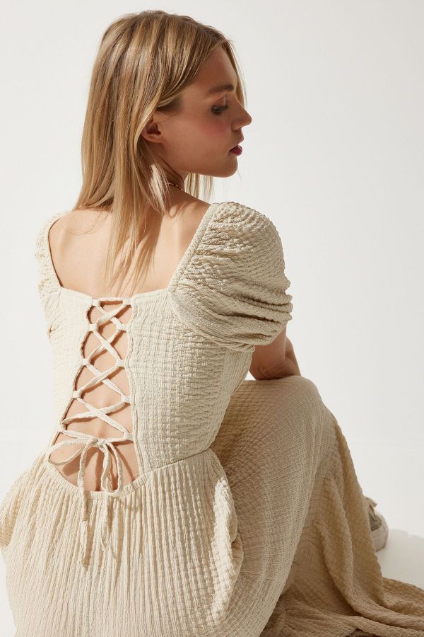 Happiness İstanbul Happiness İstanbul Women's Vanilla Heart Collar Textured Summer Knitted Dress