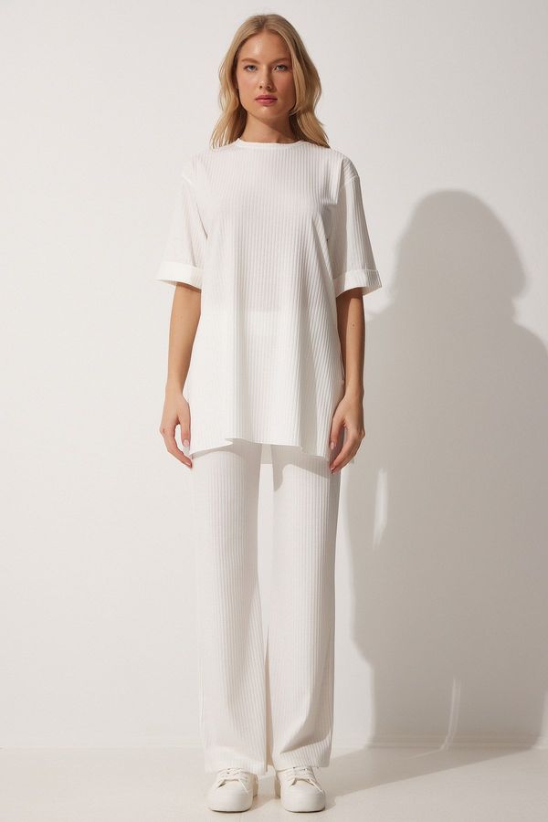 Happiness İstanbul Happiness İstanbul Women's White Corduroy Flexible Knitted Top and Bottom Set