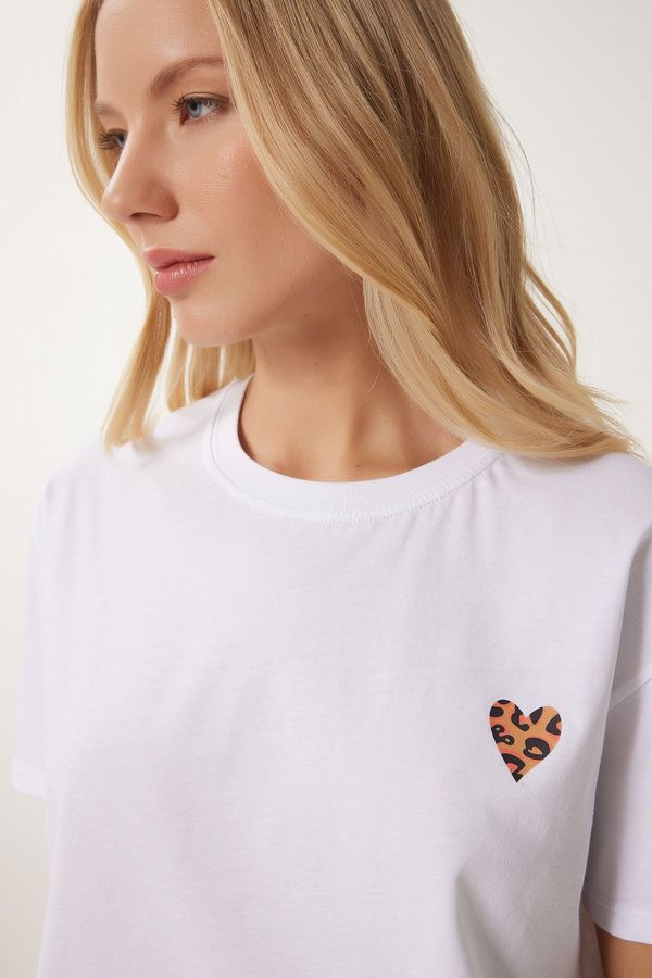 Happiness İstanbul Happiness İstanbul Women's White Heart Printed Cotton Short Knitted T-Shirt