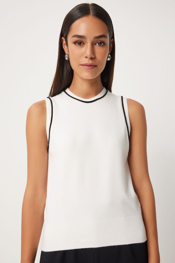 Happiness İstanbul Happiness İstanbul Women's White Sleeveless Striped Knit Blouse