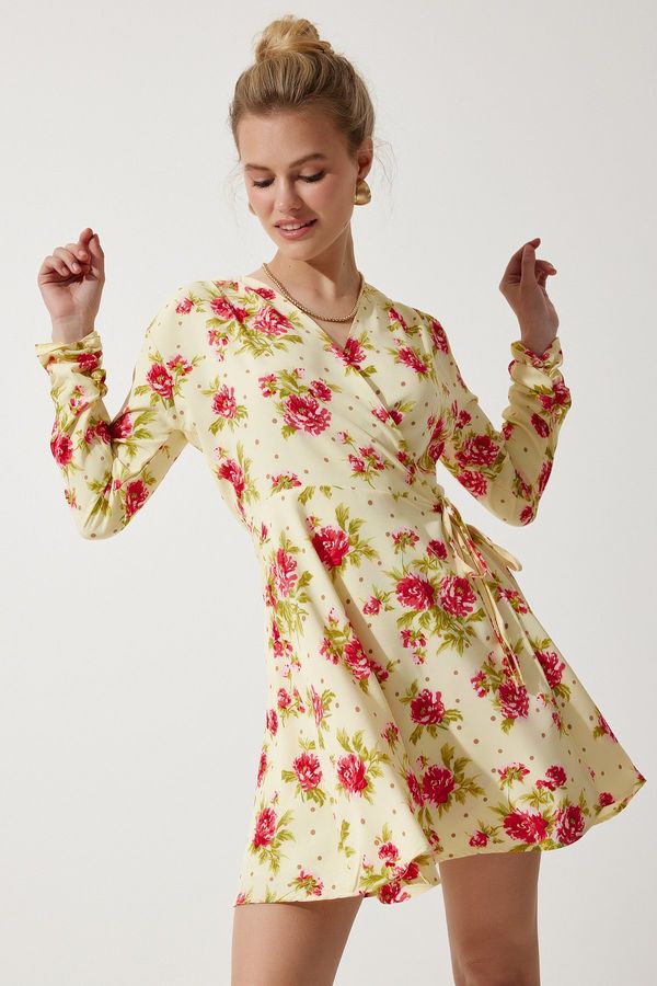 Happiness İstanbul Happiness İstanbul Women's Yellow Floral Mini Wrapped Chiffon Dress