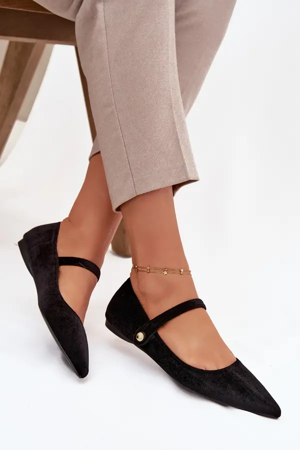 Boto Кадифени балеринки с презрамка и златен детайл