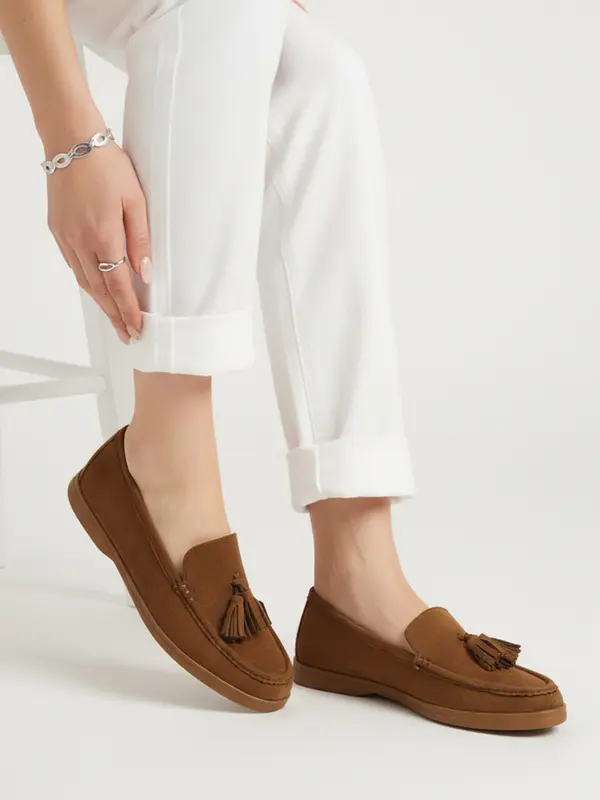 DStreet Кафяви мокасини с декоративни пискюли