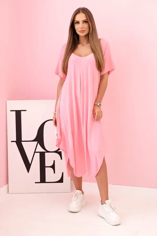 Kesi Włoski Kesi Włoski Damenkleid aus Viskose mit kurzen Ärmeln und ausgestelltem Saum light pink